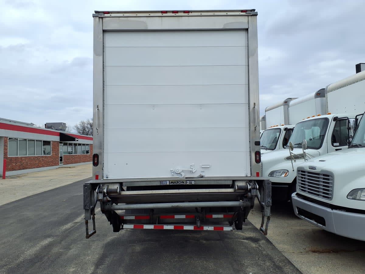 2019 Freightliner/Mercedes M2 106 822237