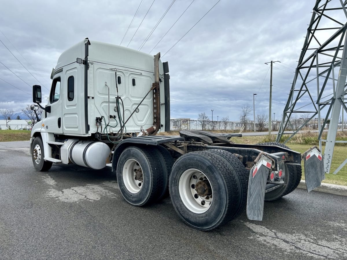 2019 Freightliner/Mercedes CASCADIA 125 822427
