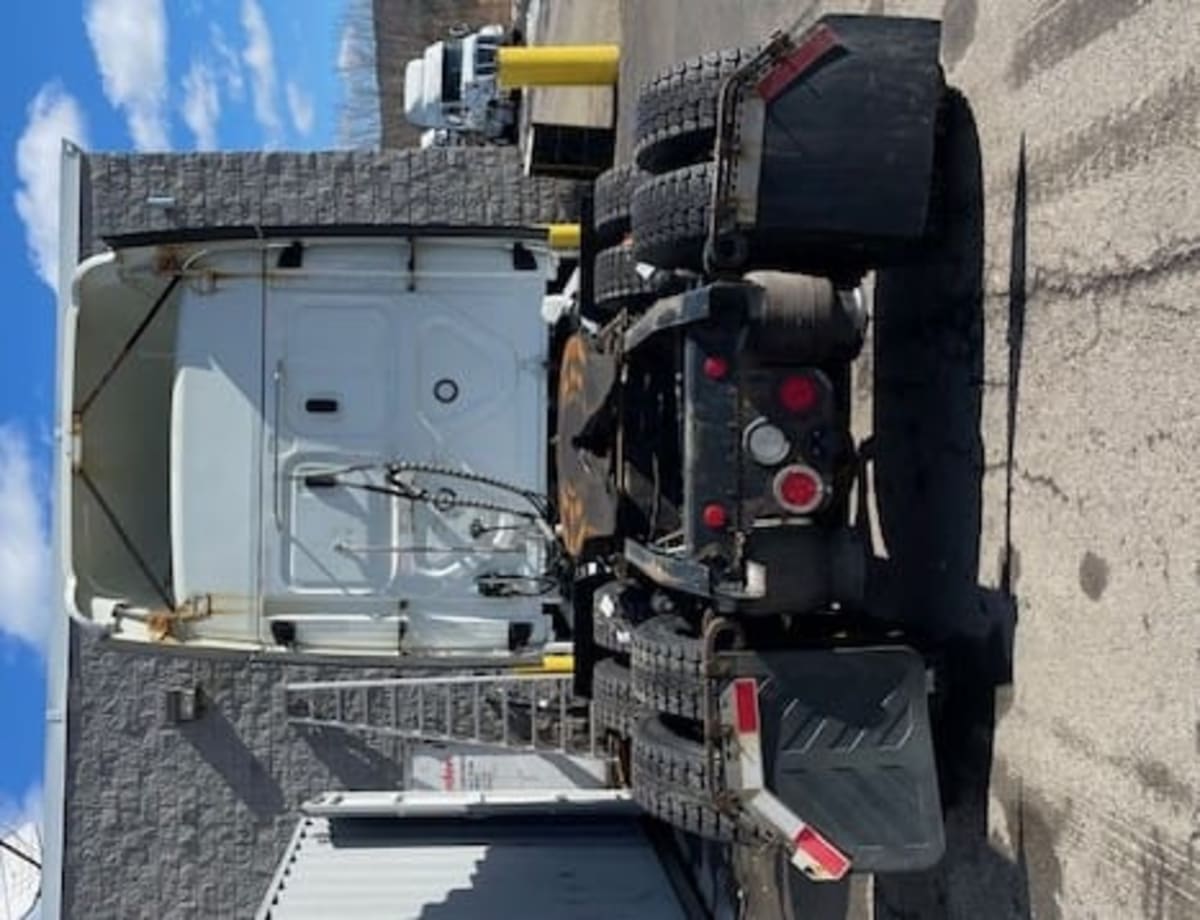 2019 Freightliner - image 5