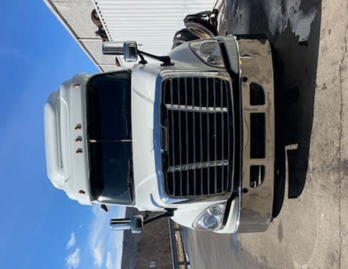 2019 Freightliner - image 6