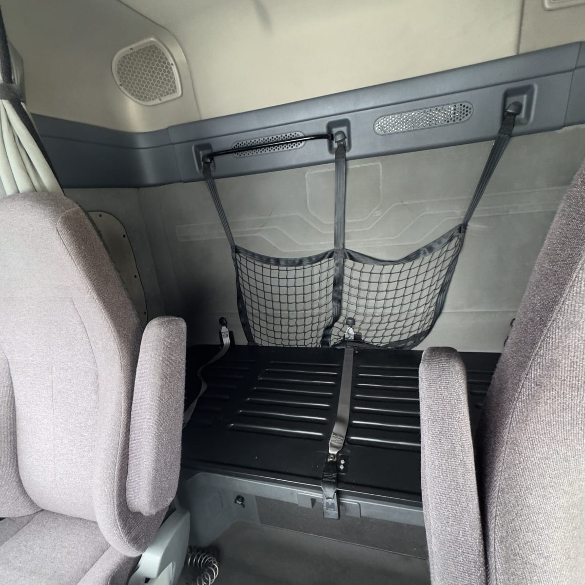 2019 Freightliner - image 8