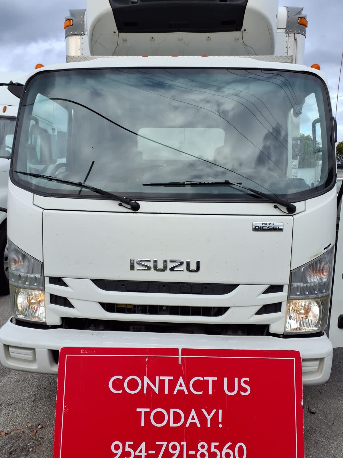 2017 Isuzu NPR 822910