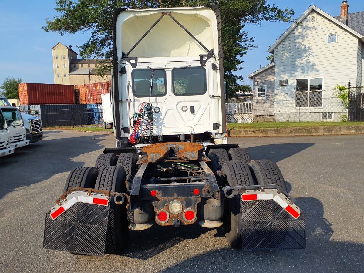 2019 Freightliner/Mercedes CASCADIA 125 823048