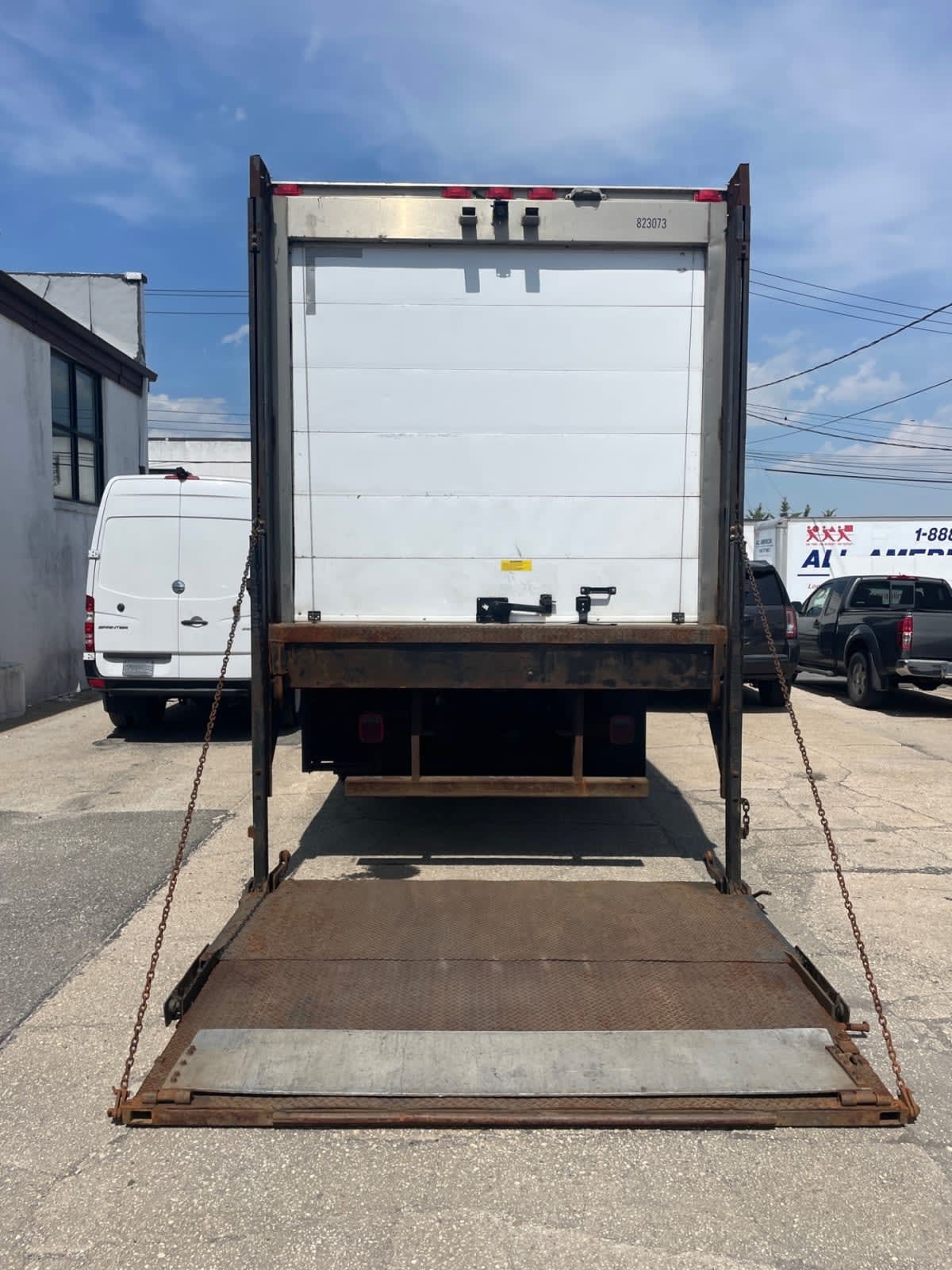 2019 Freightliner/Mercedes M2 106 823073