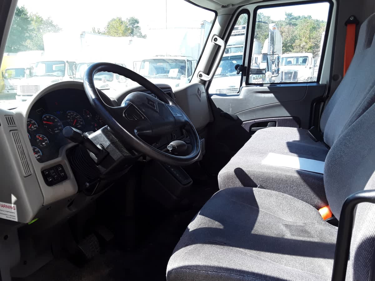 2019 Navistar International 4300 823099