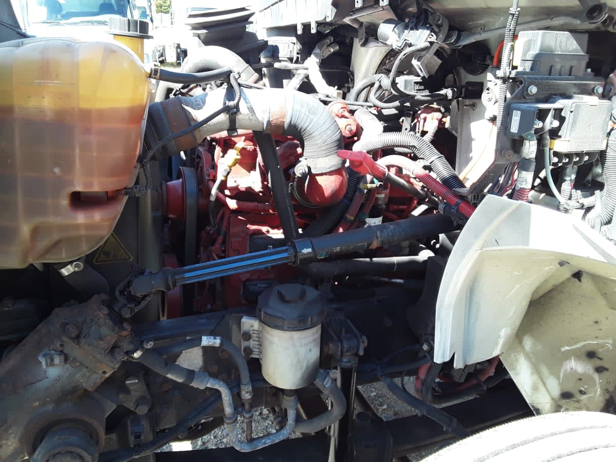2019 Navistar International 4300 823099