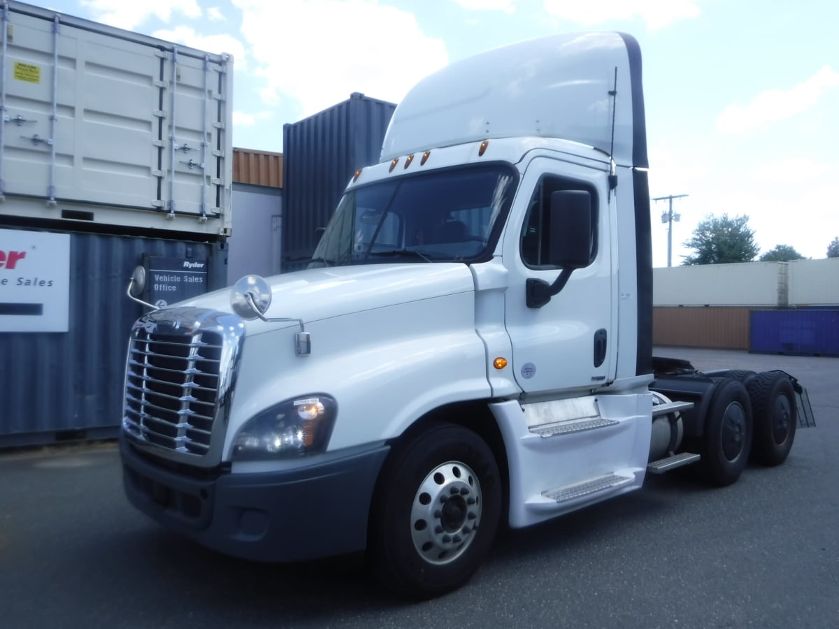 2019 Freightliner/Mercedes CASCADIA 125 823563