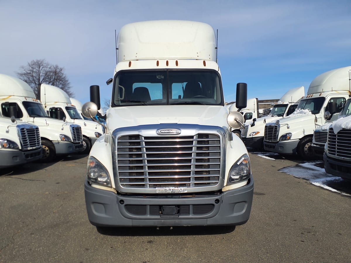 2019 Freightliner/Mercedes CASCADIA 125 823564