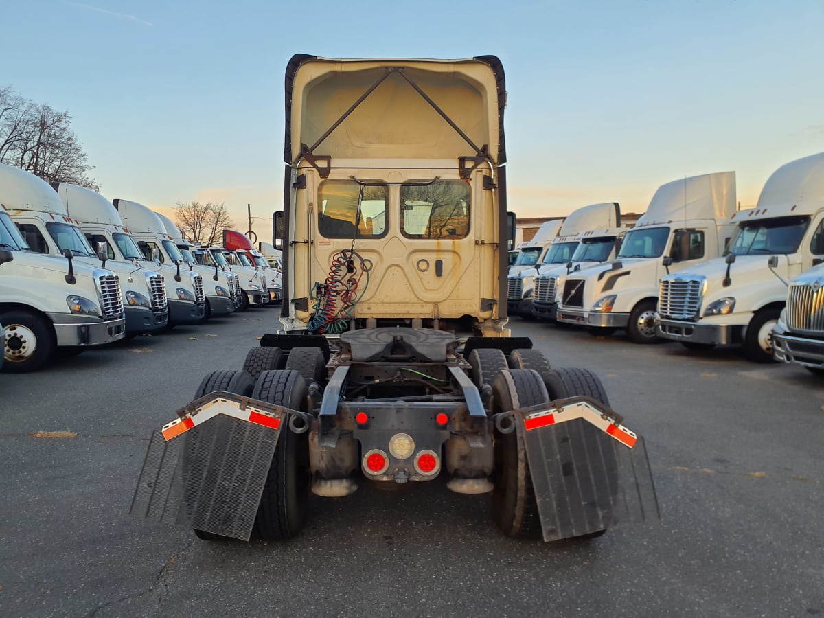 2019 Freightliner/Mercedes CASCADIA 125 823565