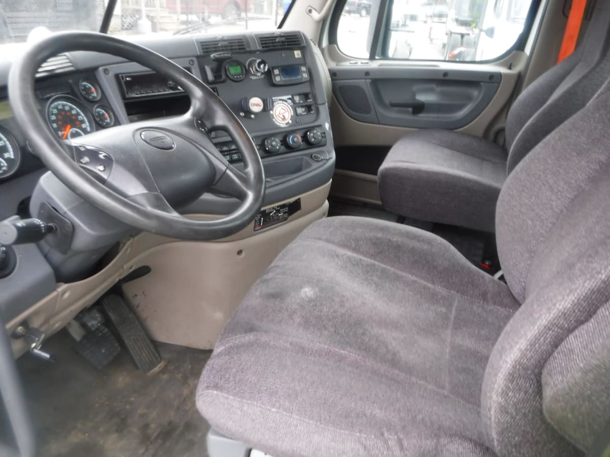 2019 Freightliner/Mercedes CASCADIA 125 823567