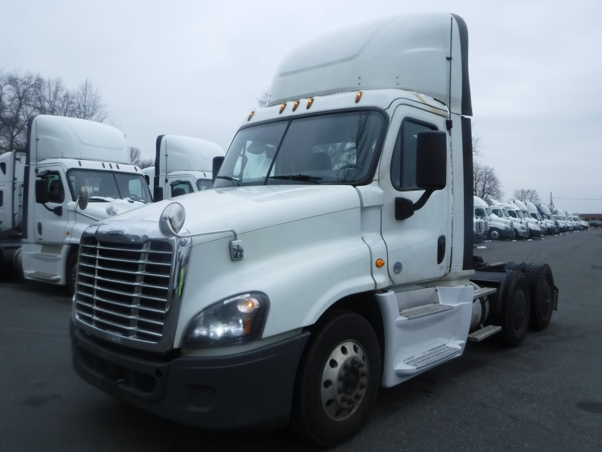 2019 Freightliner/Mercedes CASCADIA 125 823567