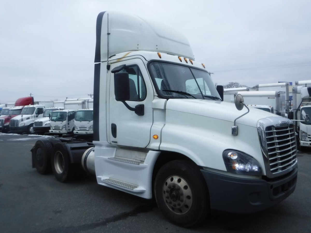 2019 Freightliner/Mercedes CASCADIA 125 823567