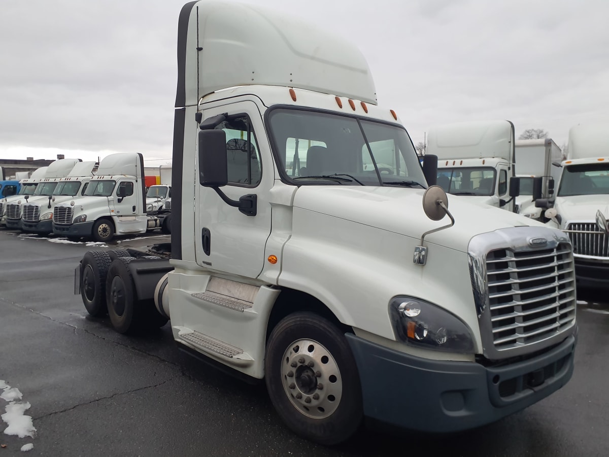 2019 Freightliner/Mercedes CASCADIA 125 823753