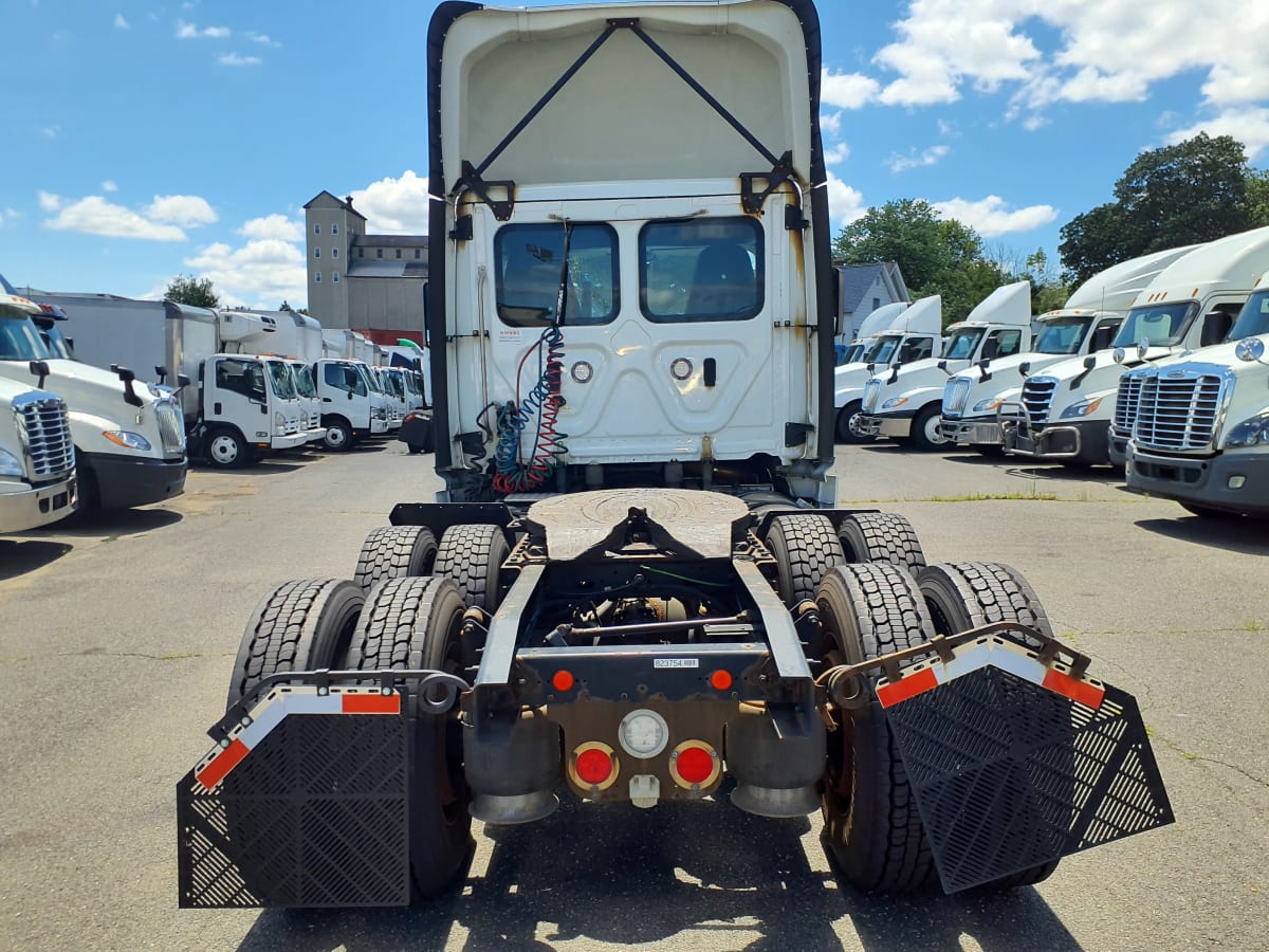 2019 Freightliner/Mercedes CASCADIA 125 823754