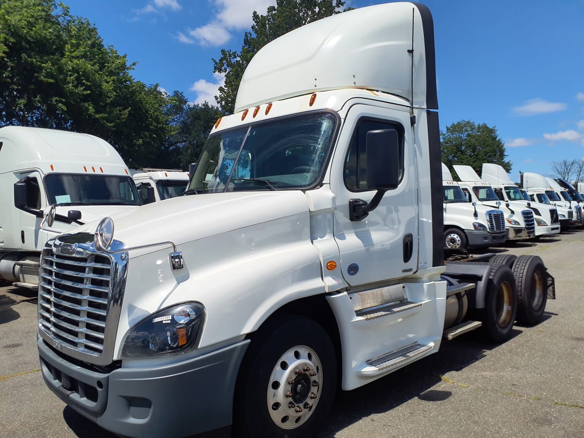 2019 Freightliner/Mercedes CASCADIA 125 823754