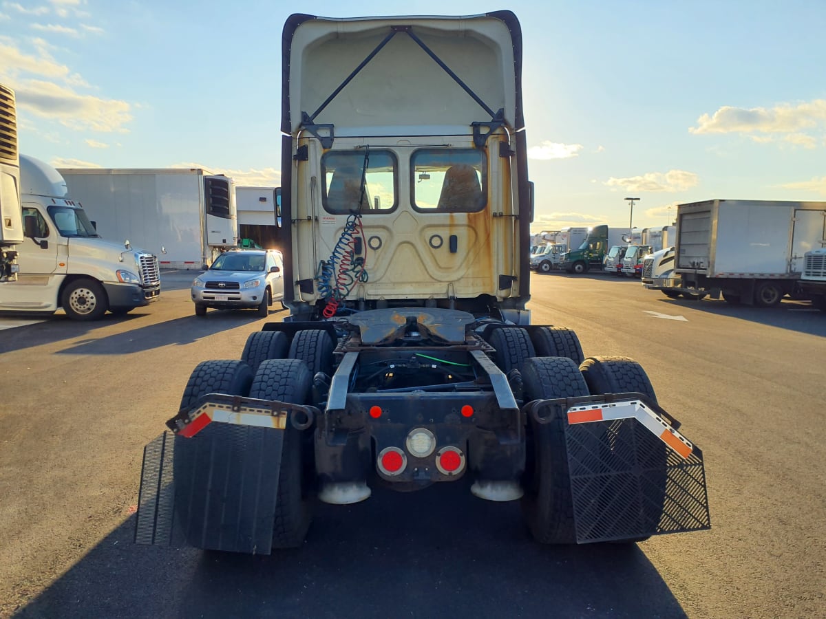 2019 Freightliner/Mercedes CASCADIA 125 823755