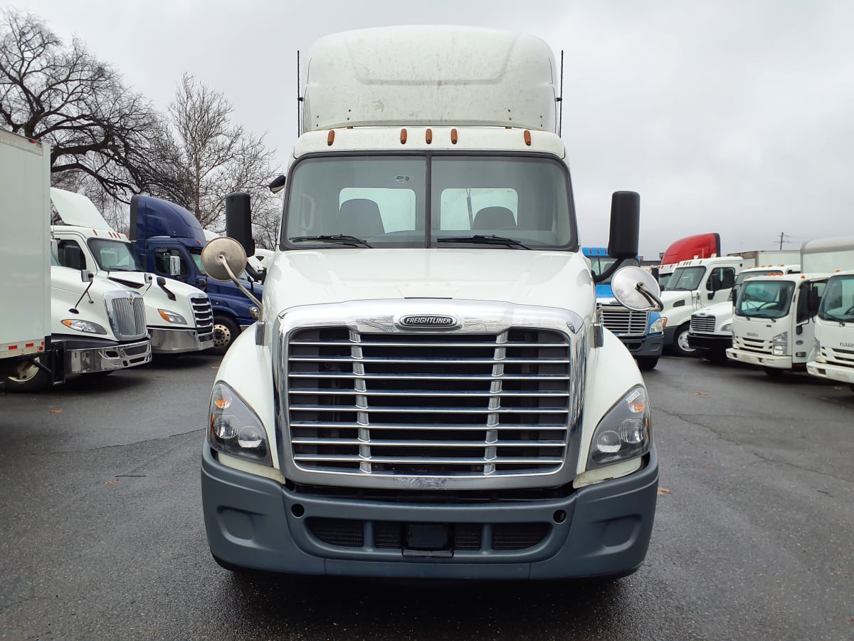 2019 Freightliner/Mercedes CASCADIA 125 823758