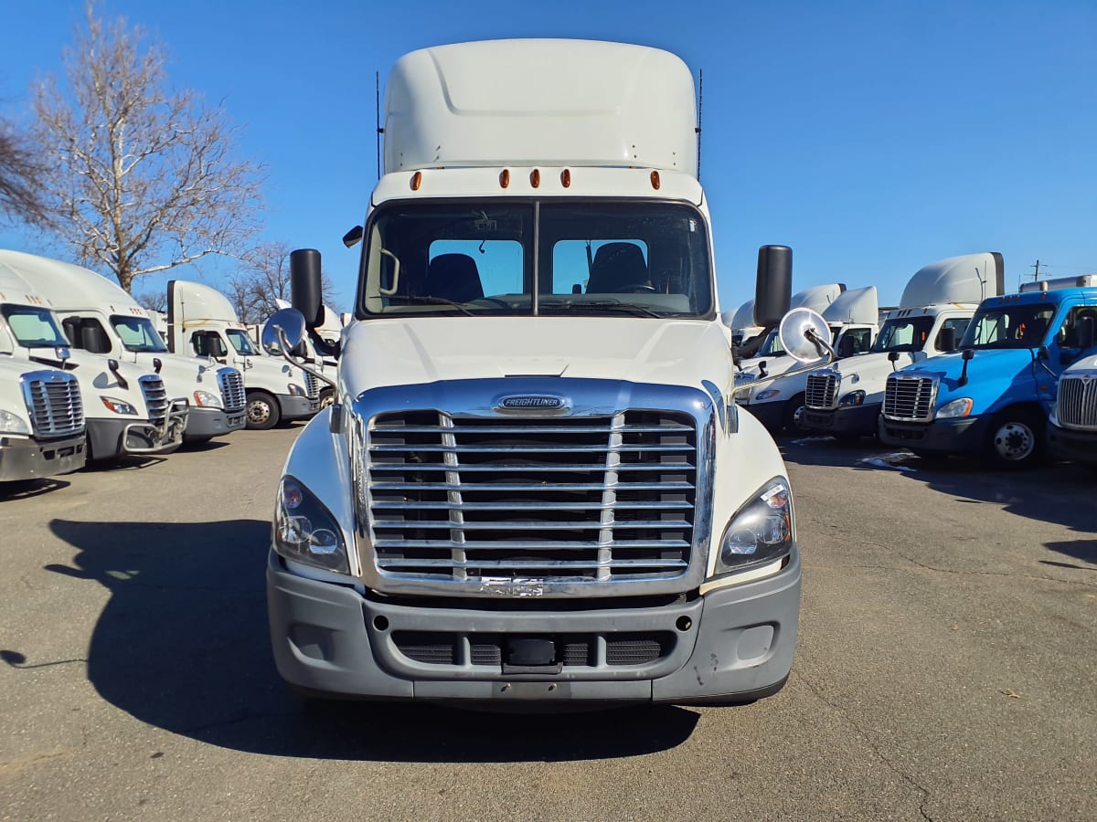 2019 Freightliner/Mercedes CASCADIA 125 823760