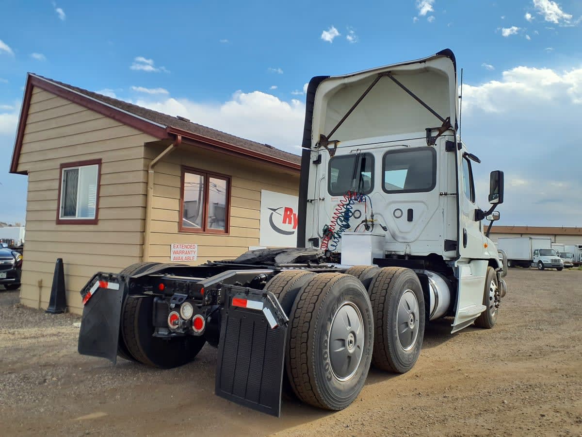 2019 Freightliner - image 4
