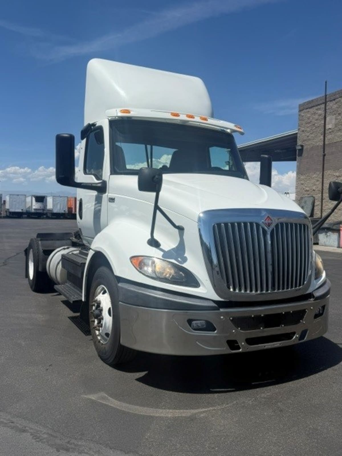 2019 NAVISTAR INTERNATIONAL RH613 DAYCAB S/A 824001