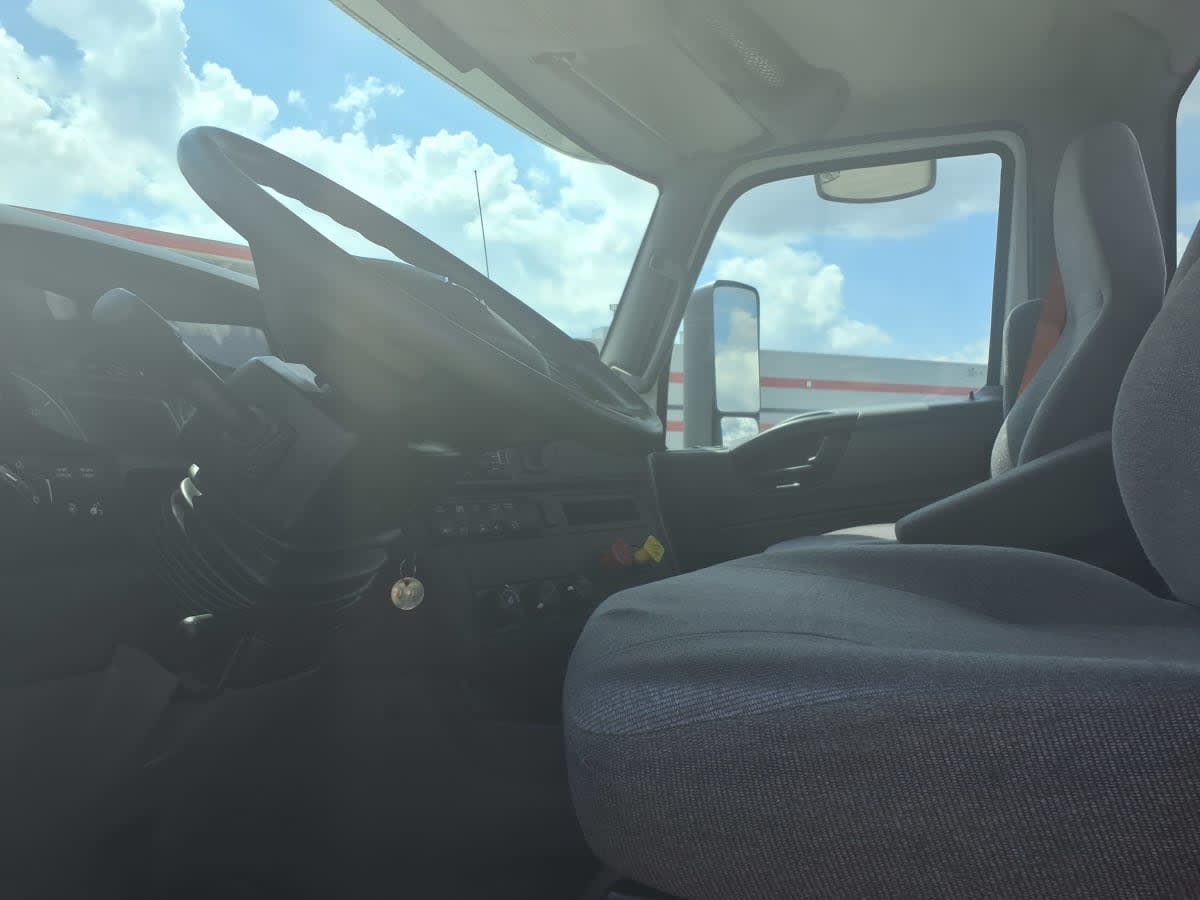 2019 International RH in Taylor, MI — photo 7