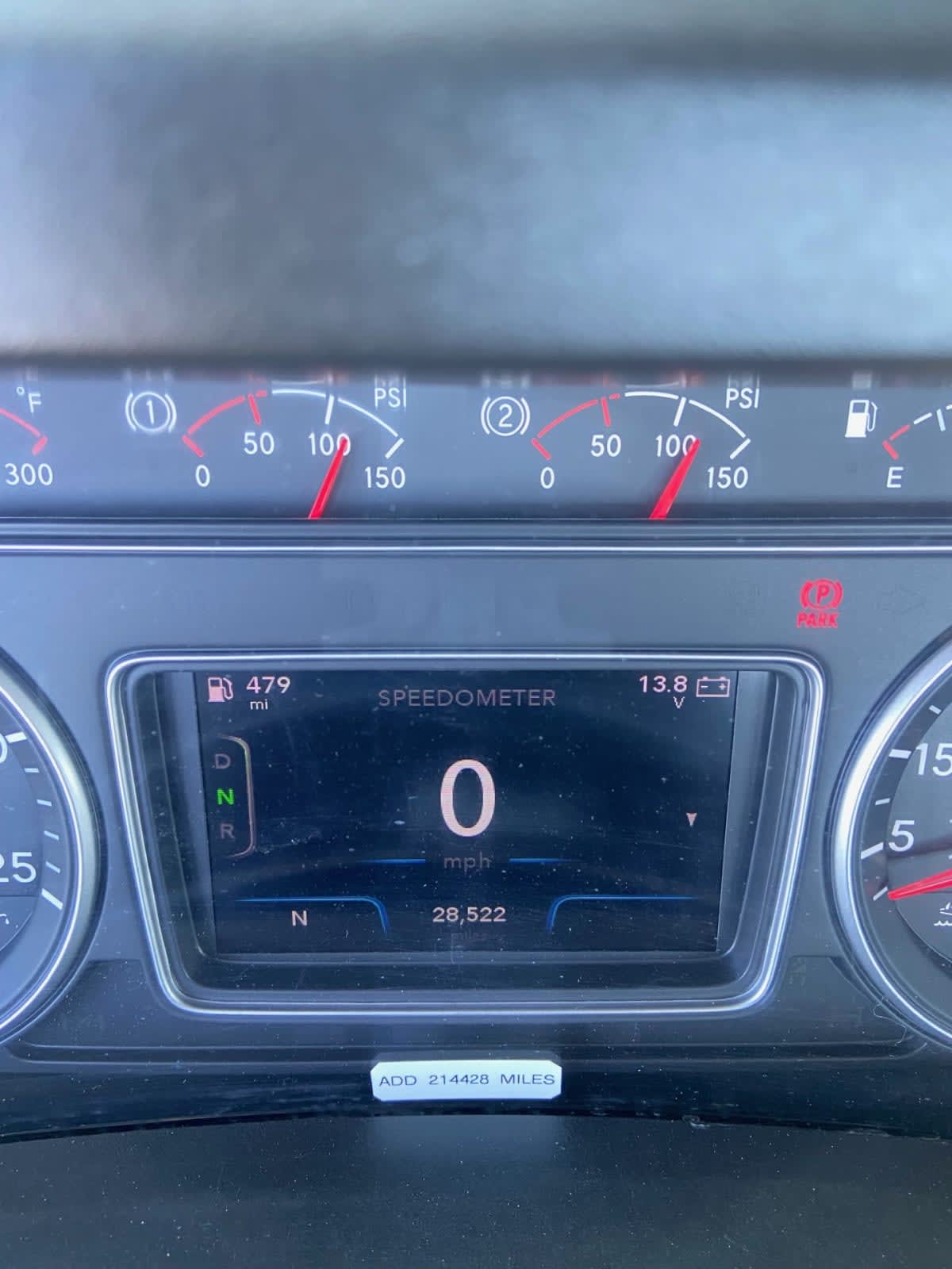 2019 International - image 9