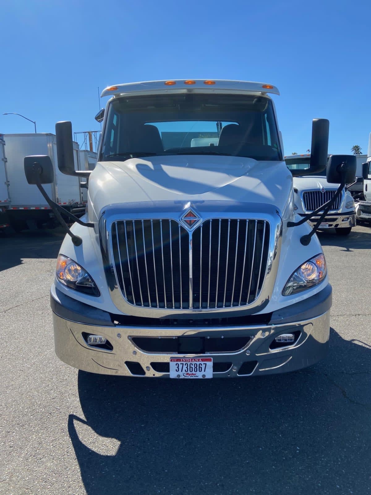 2019 International - image 2