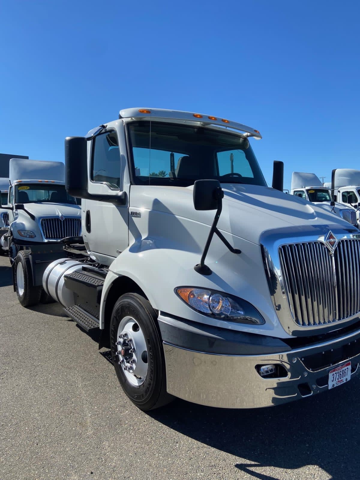 2019 International - image 3