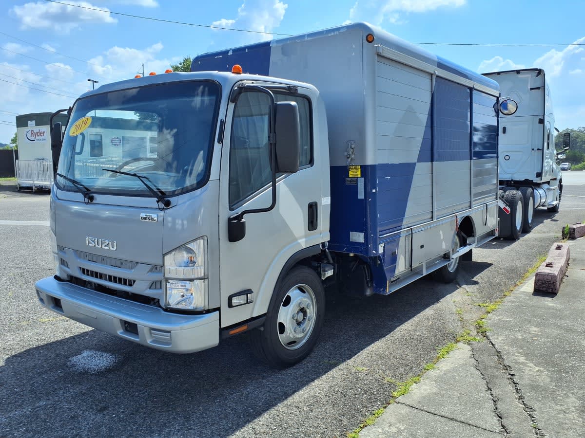 2019 Isuzu NRR 824301