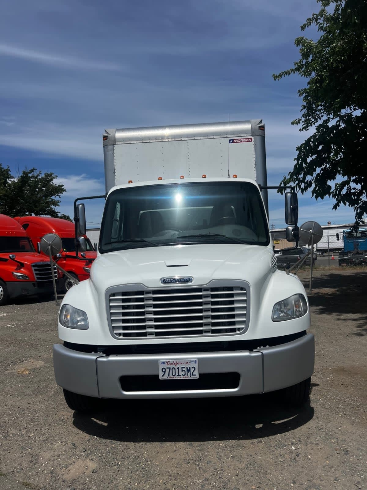 2019 Freightliner M2 106 824315