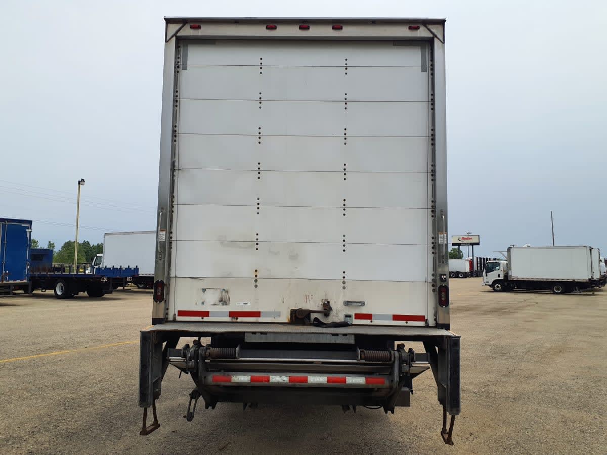 2019 Freightliner M2 106 824332