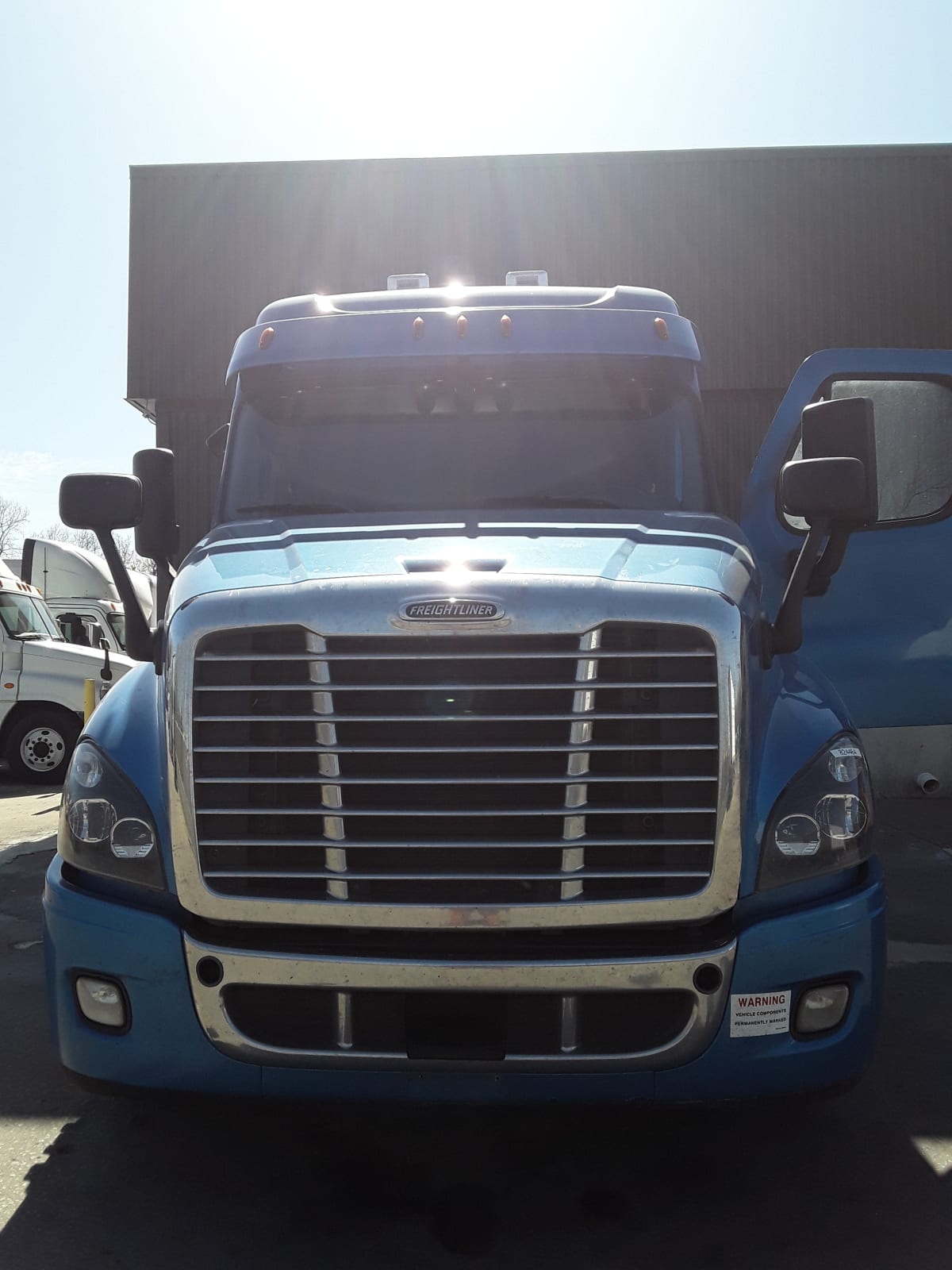 2019 Freightliner/Mercedes CASCADIA 125 824464