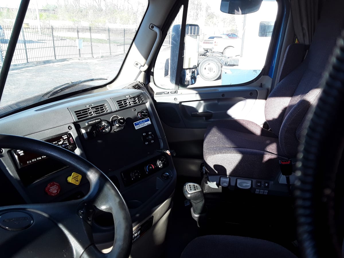 2019 Freightliner/Mercedes CASCADIA 125 824469