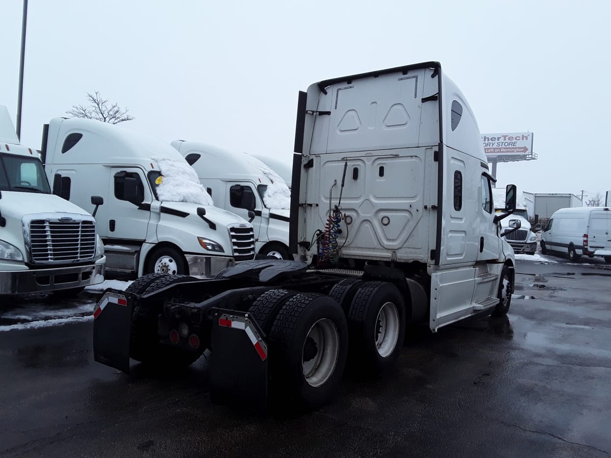 2019 Freightliner/Mercedes NEW CASCADIA PX12664 824483