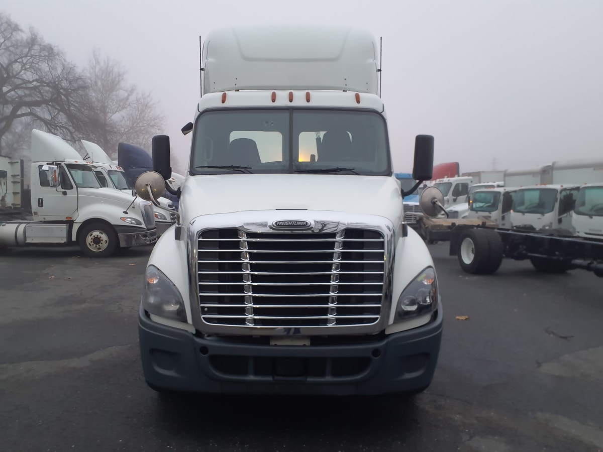 2019 Freightliner/Mercedes CASCADIA 125 824537