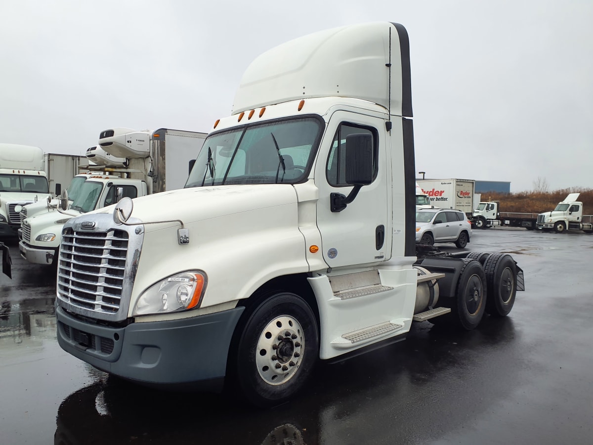 2019 Freightliner/Mercedes CASCADIA 125 824540