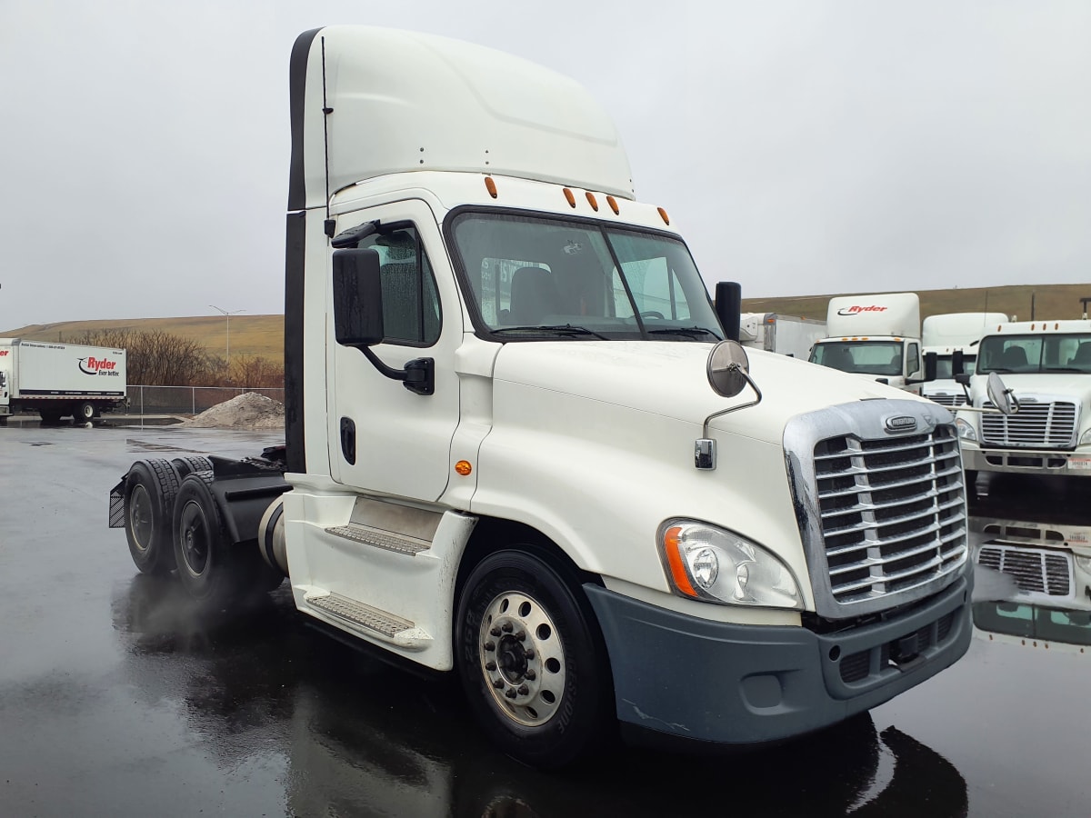 2019 Freightliner/Mercedes CASCADIA 125 824540