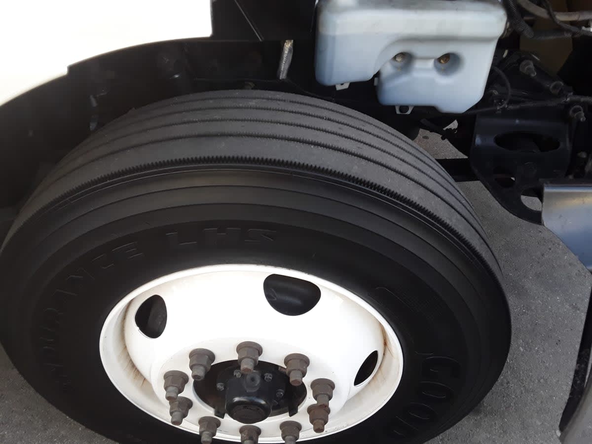 2019 International - image 11