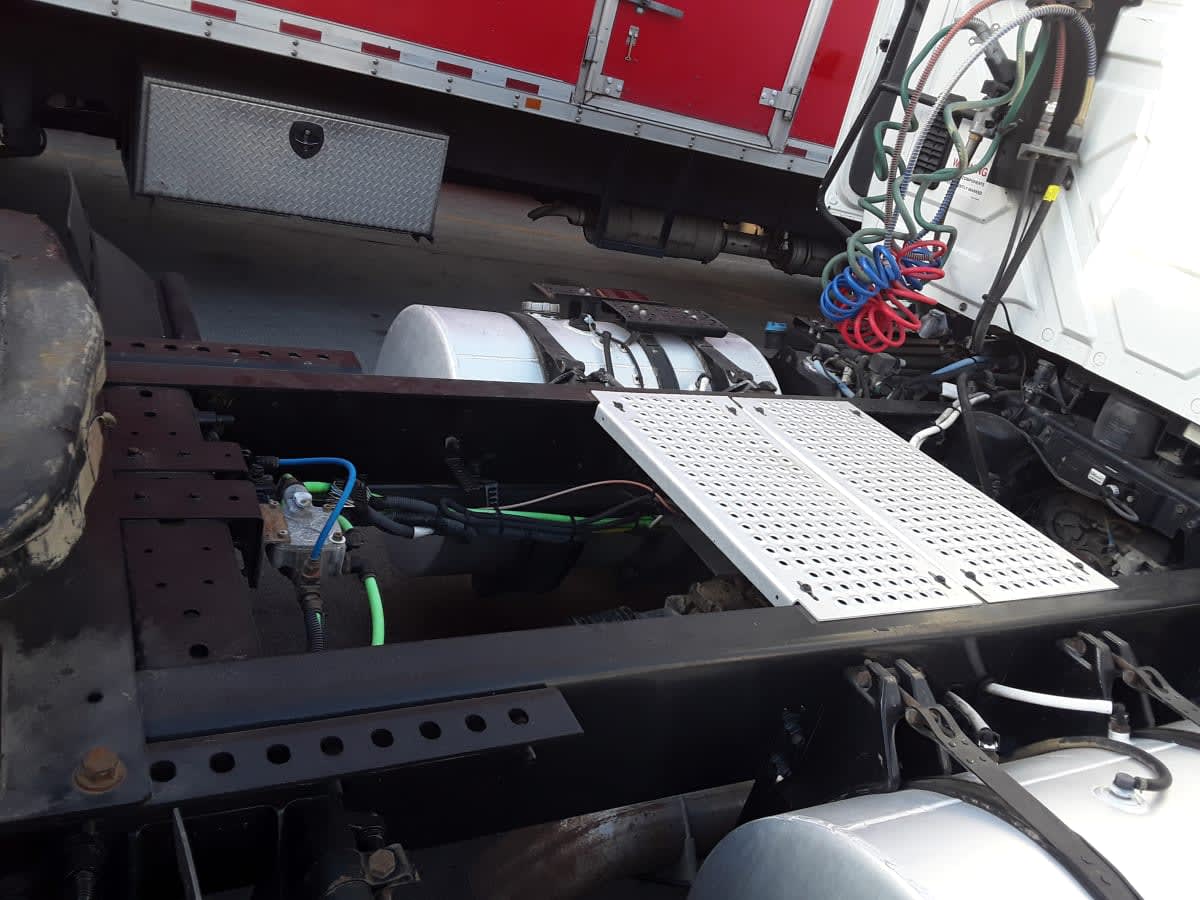 2019 International - image 12