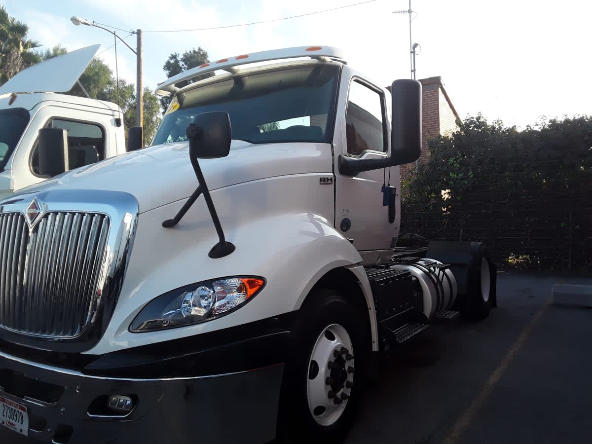 2019 International - image 1