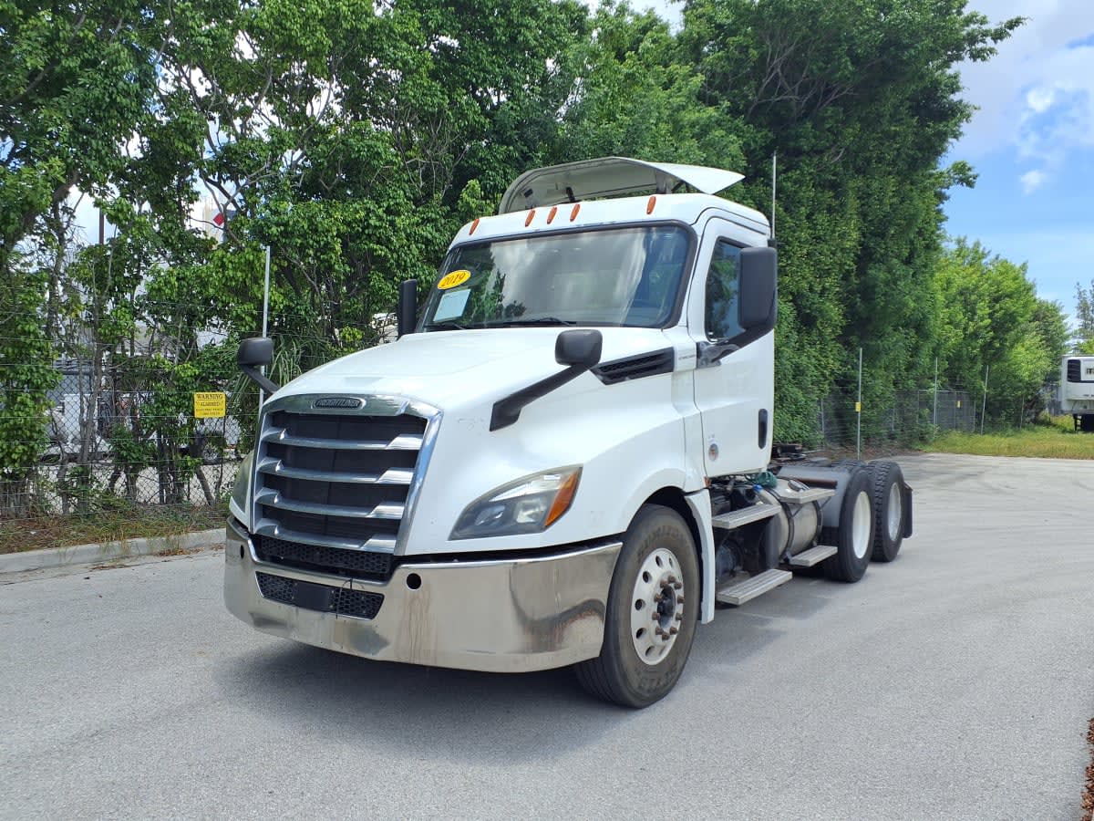 2019 Freightliner Cascadia in Davie, FL