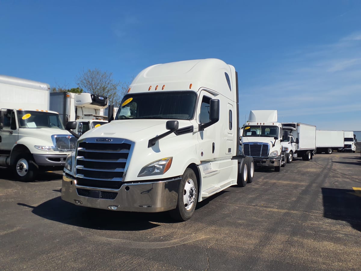 2019 Freightliner/Mercedes NEW CASCADIA PX12664 824671