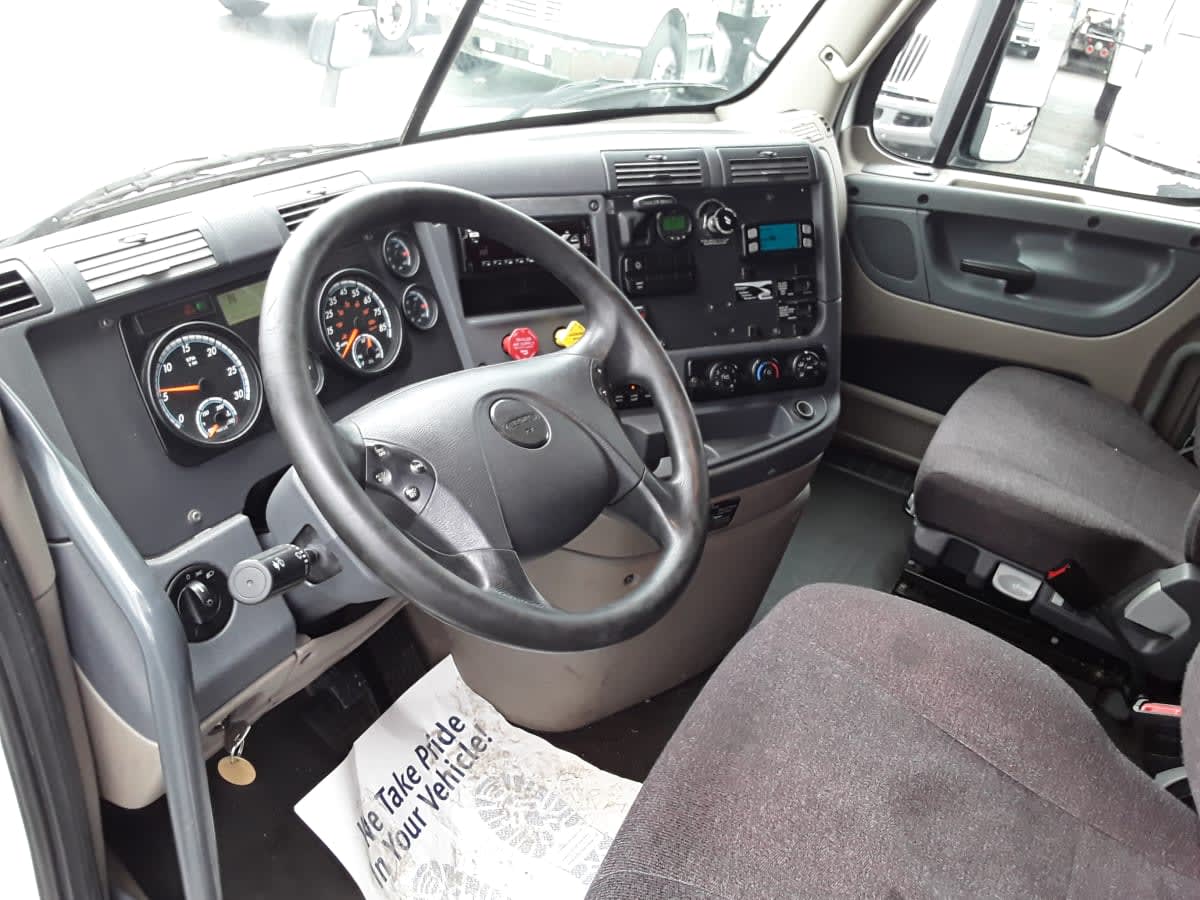 2019 Freightliner/Mercedes CASCADIA 125 824754