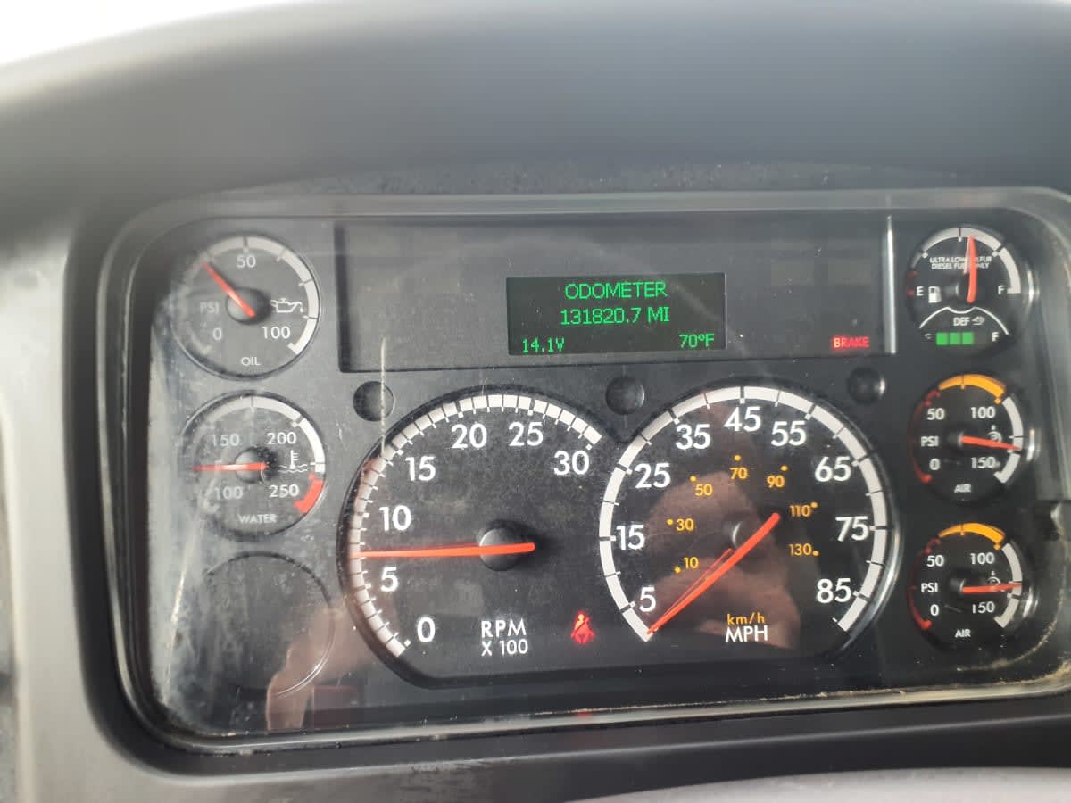 2019 Freightliner M2 106 824777