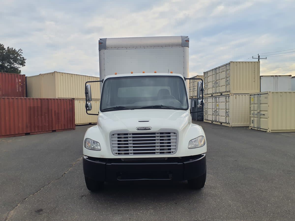 2019 Freightliner M2 106 824777