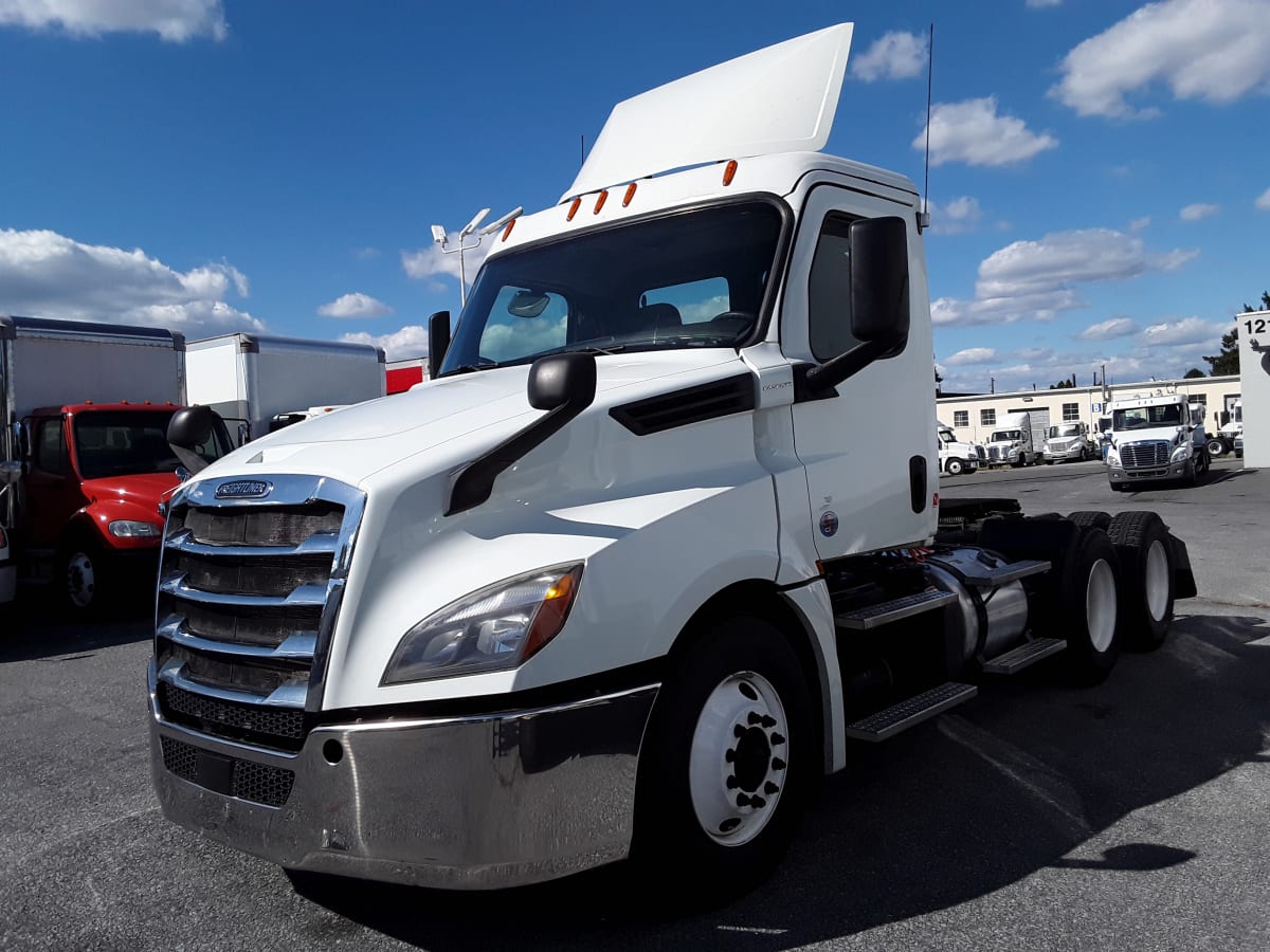 2019 Freightliner/Mercedes NEW CASCADIA PX12664 824808