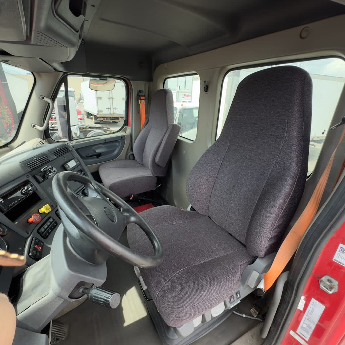 2019 Freightliner - image 7