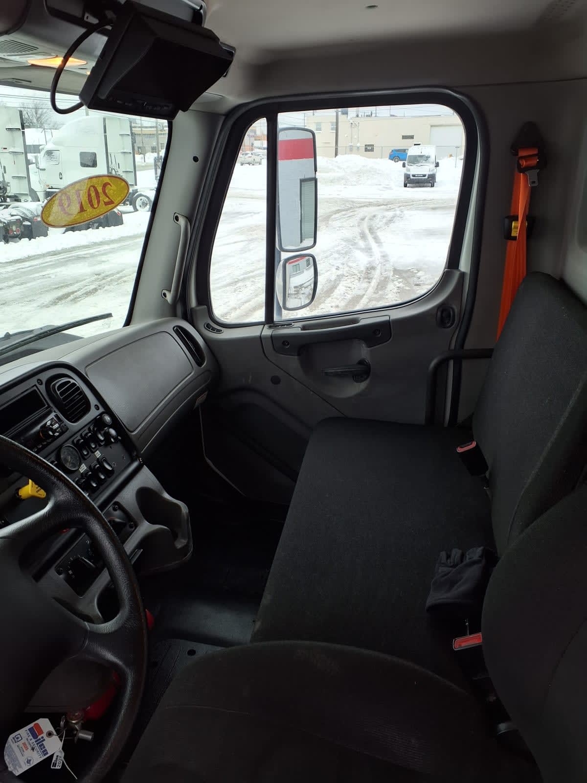 2019 Freightliner/Mercedes 108SD 824887