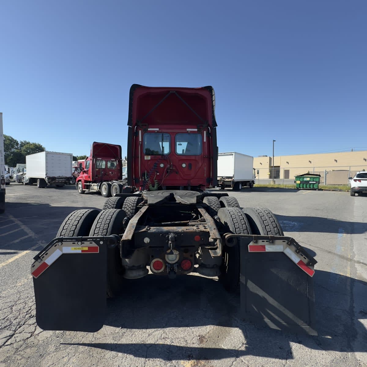 2019 Freightliner CASCADIA 125 824925