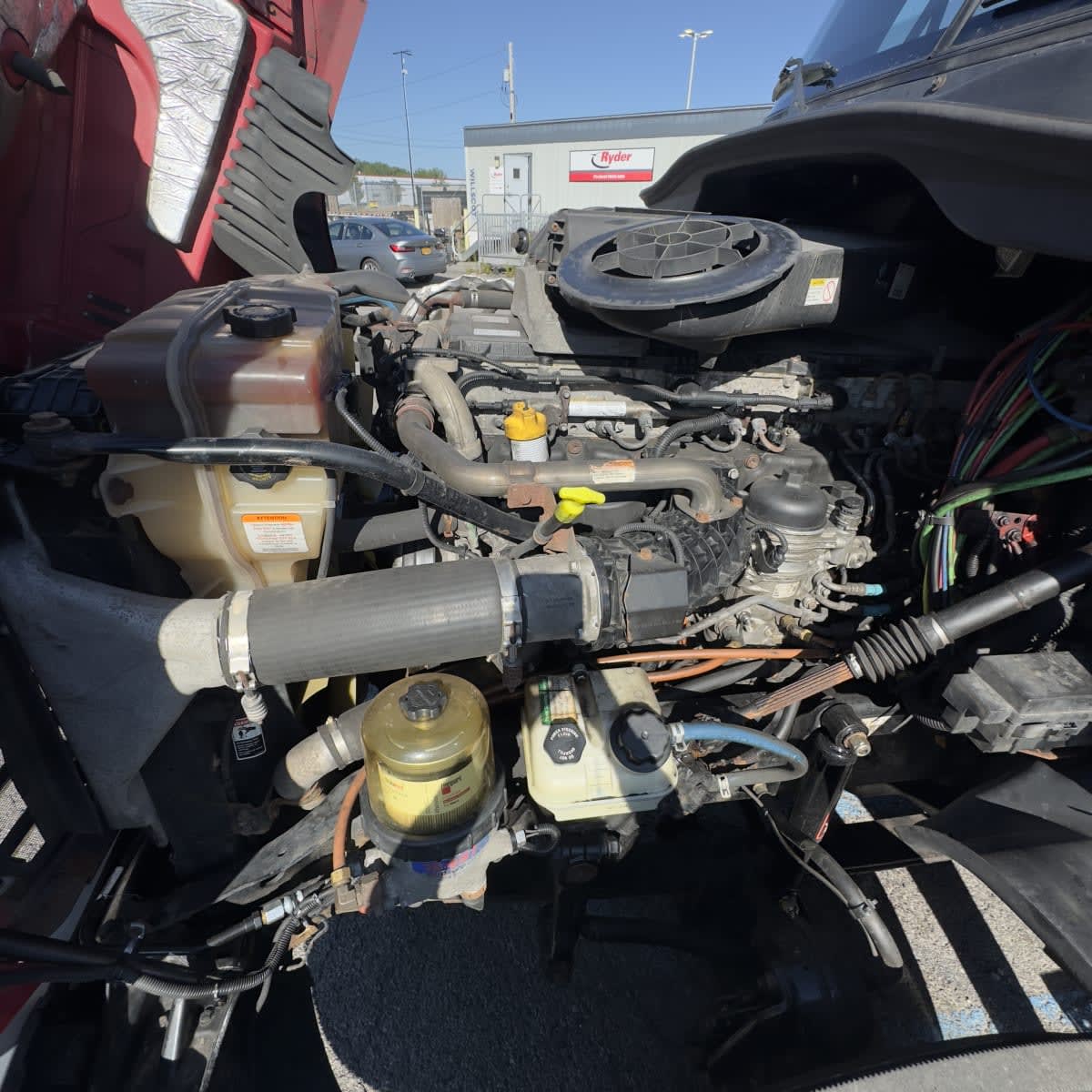 2019 Freightliner CASCADIA 125 824925